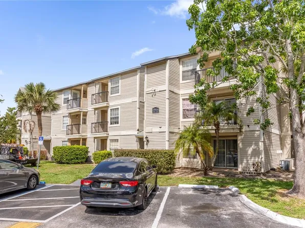 1964 Lake Atriums Cir, Orlando, FL
