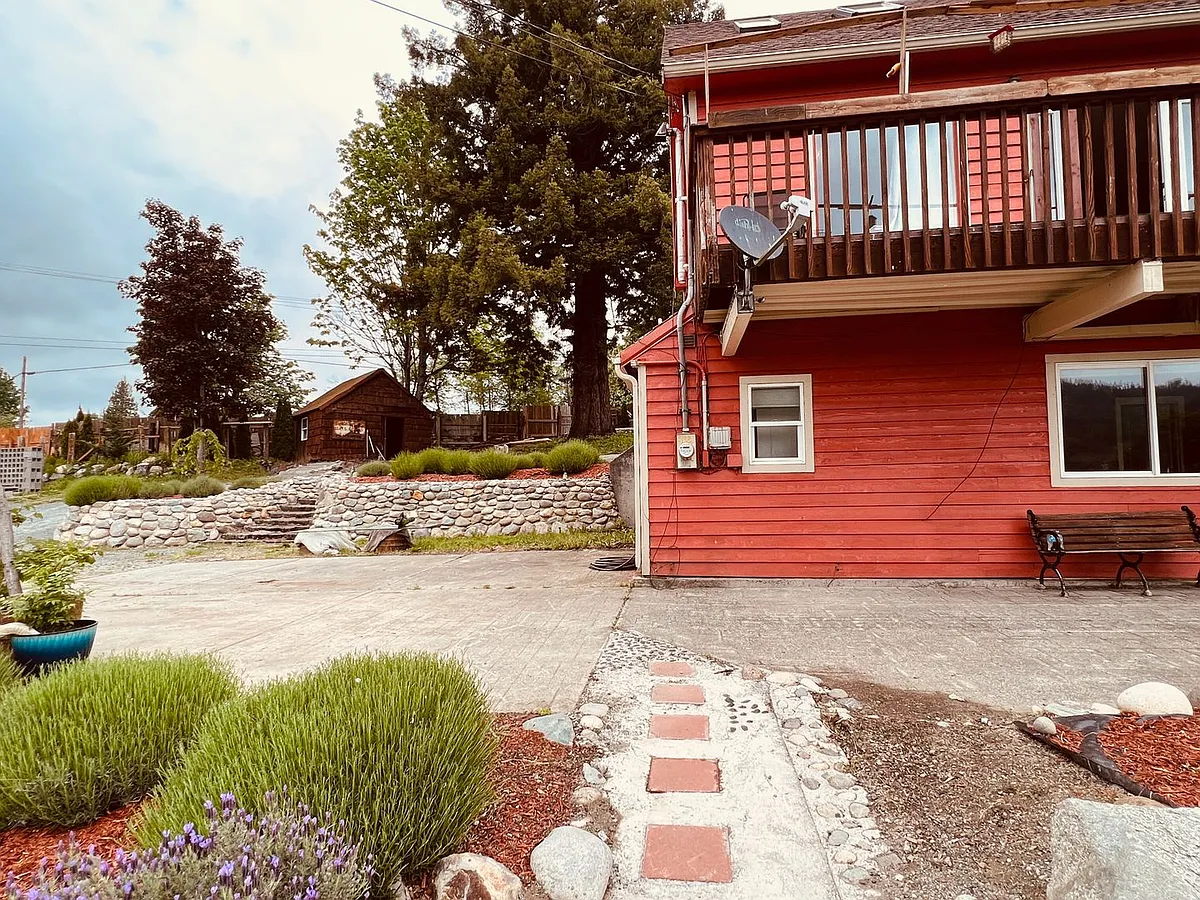 Building Photo - 23871 N Westview Rd