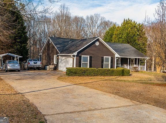 3rd image of 180 Valley Brook Trl