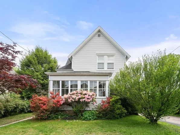 64 Chapel St, Norwood, MA 02062