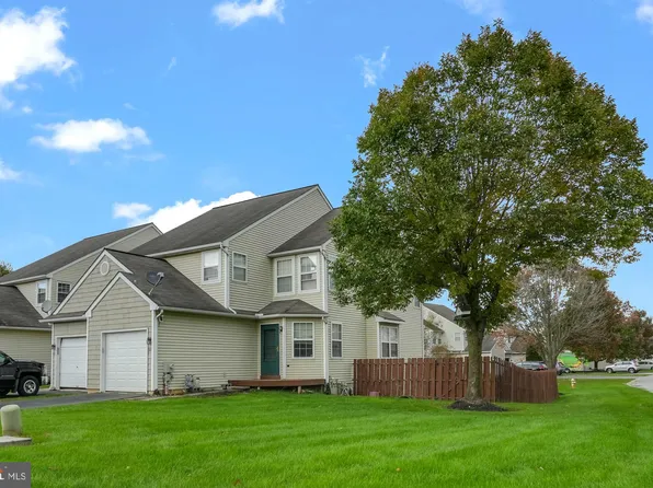 300 Gavin Dr, Coatesville, PA 19320