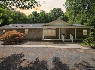 22123 Inkster Rd, Brownstown, MI 48174