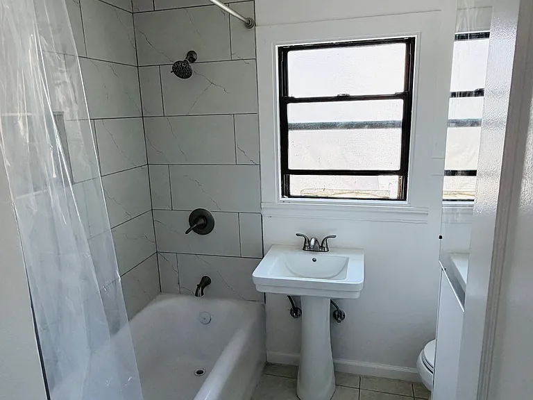 1492 Marin Ave — Photo 20
