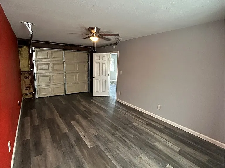 8523 Cedar St — Photo 14