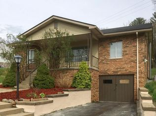 279 Oak St, Daniels, WV 25832