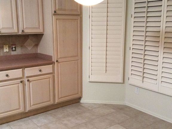 5th image of 9350 N Cottage Garden Pl