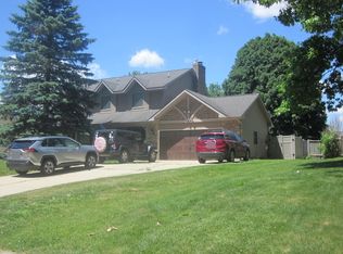 5235 Olde Shawboro Rd, Grand Blanc, MI 48439