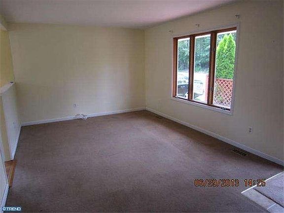 2nd image of 404 Chippewa Trl