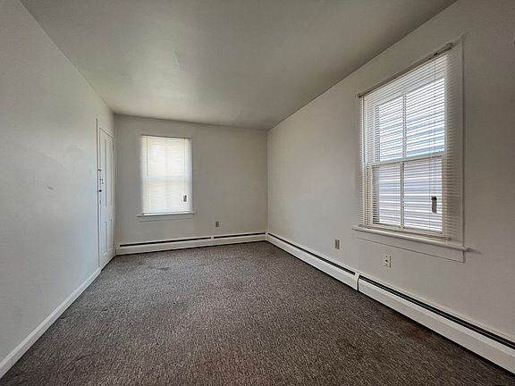 4th image of 810 S Cherry St #D8dc00d4d