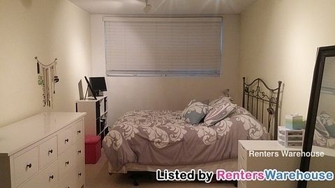 3rd image of 1540 Ashland Ave APT 17