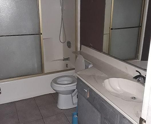 4th image of 66200 Mission Lakes Blvd