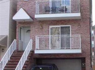 37 Laidlaw Ave FLOOR 2, Jersey City, NJ 07306