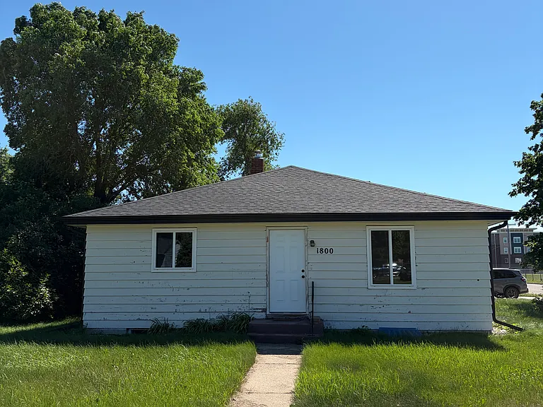 1800 Minnesota Ct NW — Photo 1