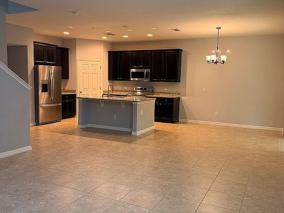 4th image of 745 Marsh Reed Dr #1