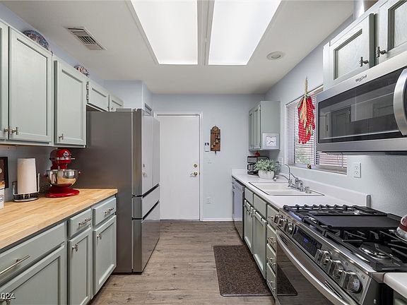 2nd image of 9509 Yucca Blossom Dr