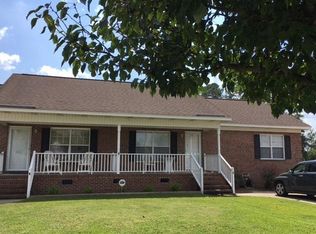 515 Birkdale Ct, Lumberton, NC 28358