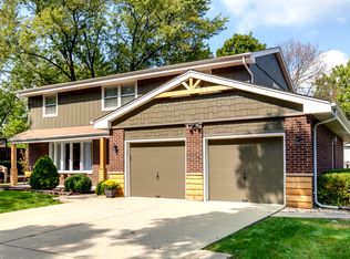 1522 Hawthorne Pl, Darien, IL 60561