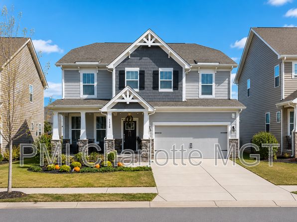 1120 Walbury Hl