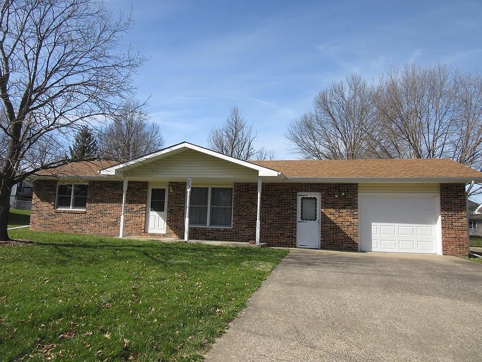 1st image of 903 Poplar Ln