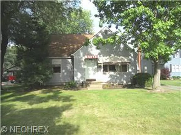 1890 Northfield Ave NW, Warren, OH 44485