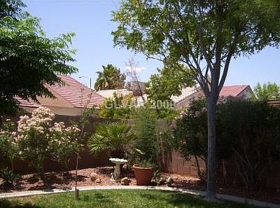 4th image of 1817 Hollyberry Ct