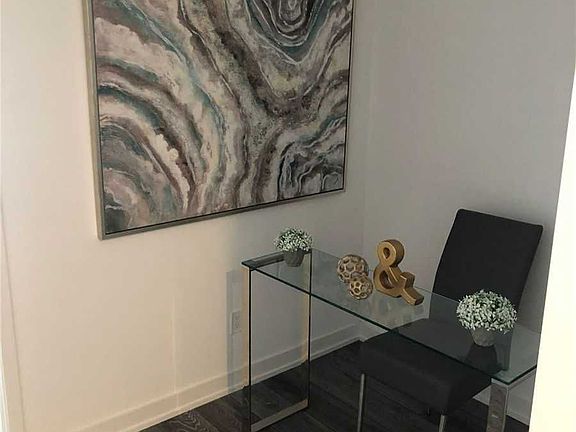 3rd image of 1135 Cooke Blvd #107