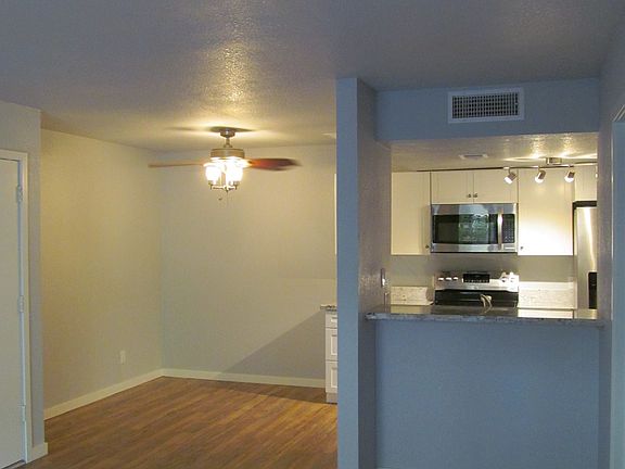 3rd image of 943 Fulton Ave APT 515