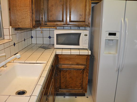 3rd image of 772 Hibiscus Ln