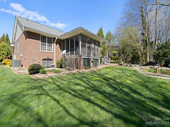 4th image of 102 Crosscreek Dr