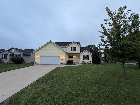 13 View Cir, Oreana, IL 62554