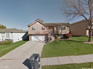 11314 Martin Ave, Omaha, NE 68164