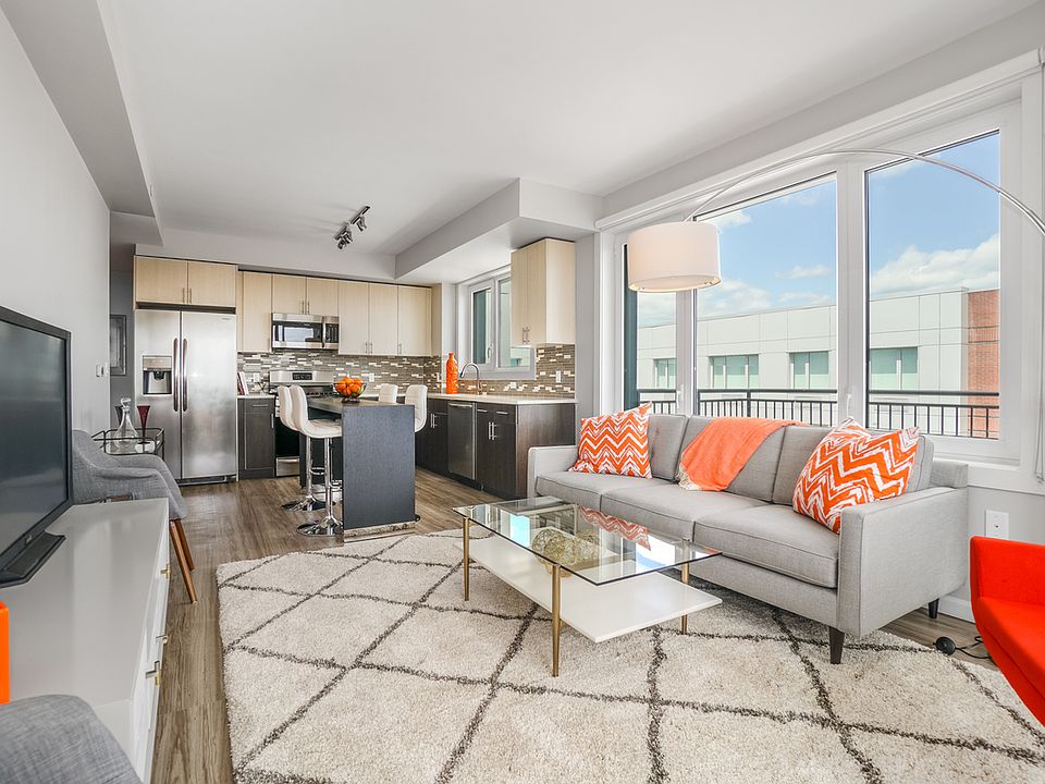 1st image of 178-02 Hillside Ave #420
