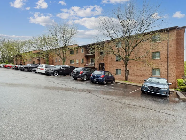 521 Martin Luther King Dr W #A15 — Photo 2