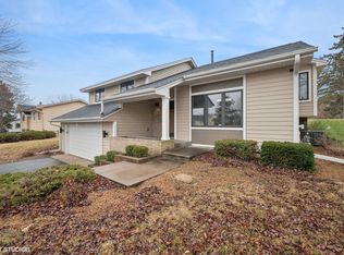 20 E Kraft Rd, West Saint Paul, MN 55118