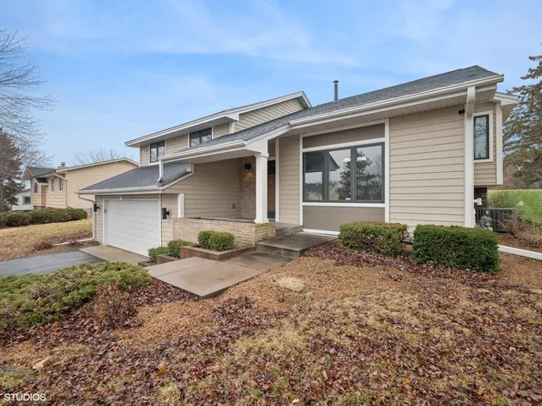 20 E Kraft Rd, West Saint Paul, MN 55118