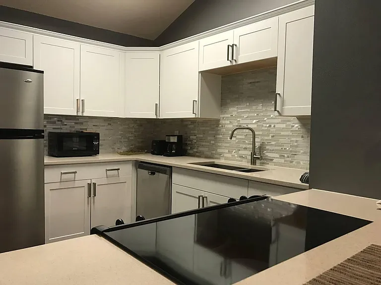 3002 W Cleveland St — Photo 4