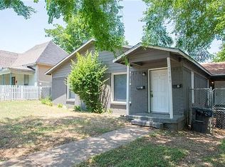 1303 E Myrtle St, Fort Worth, TX 76104