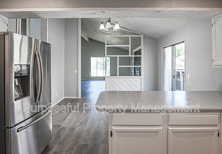 8224 NW 87th St — Photo 18
