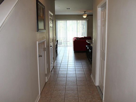 3rd image of 6806 Holly Heath Dr