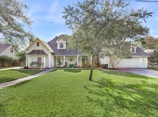 3417 River Oaks Dr, Woodway, TX 76712