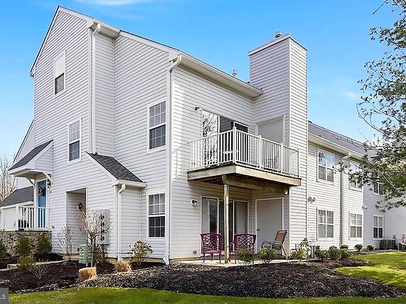 3rd image of 1506 Squirrel Rd