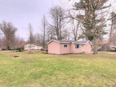 1062 S Woodland St, Muskegon, MI, 49442