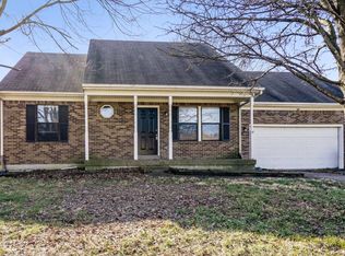 4712 Ridgeway Ct, Louisville, KY 40229