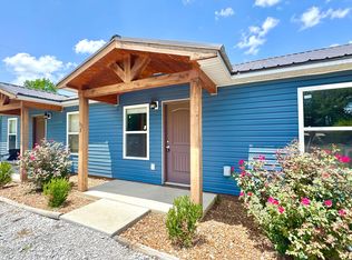 111 King George St #B, Batesville, AR 72501