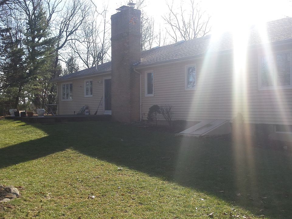 2nd image of 4604 Aukai Ave