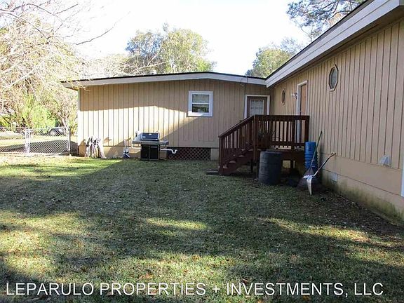 3rd image of 1809 Tyndall Dr