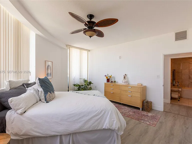 6580 Indian Creek Dr #310 — Photo 12