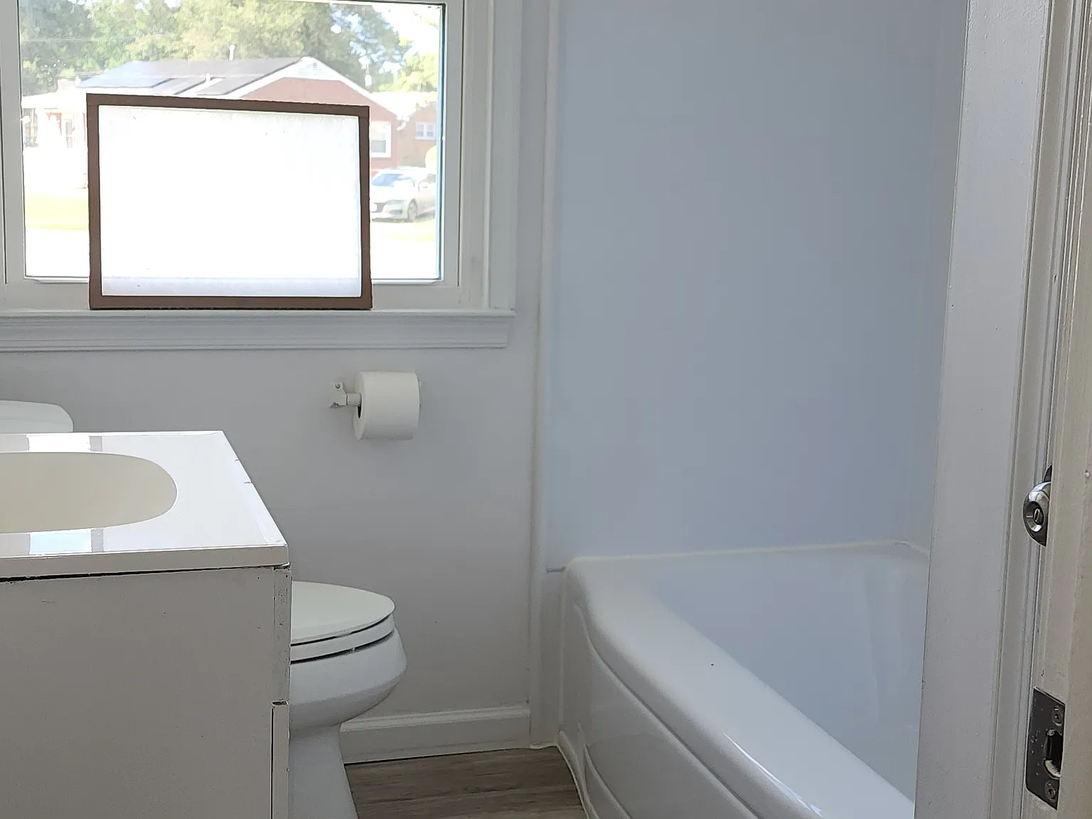 3 bed, 1005 sqft, $1,900 — Photo 4