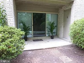 Building Photo - 5200 Crossfield Ct #132