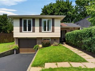 5051 Brady Ave, Burlington, ON L7L 3X5